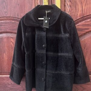 New Women's Black Coat new with tag